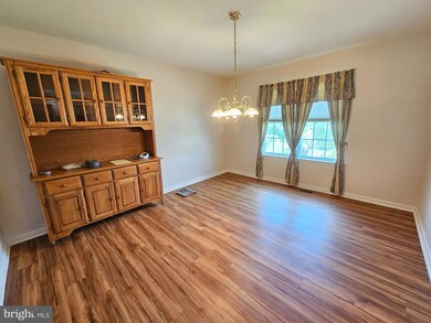 4509 Hillside Rd, Reading, PA 19606 - photo 7