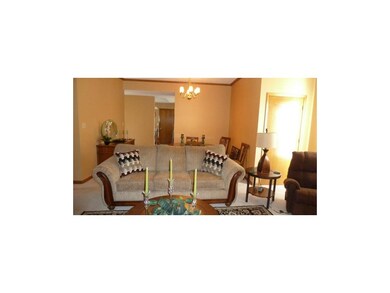 414 NW Wimbleton Ct, Blue Springs, MO 64014 - photo 5