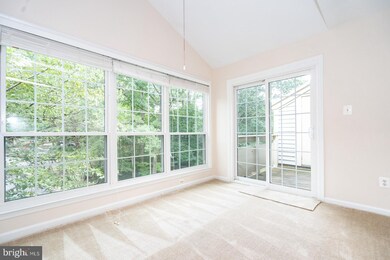 11713I Karbon Hill Ct unit 705A, Reston, VA 20191 - photo 2