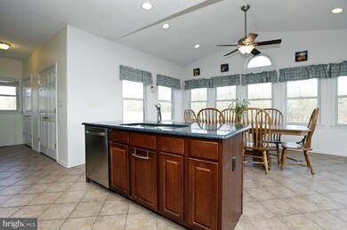 5503 Jim Pickett Rd, Sykesville, MD 21784 - photo 3