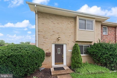 8130 Fallow Dr, Gaithersburg, MD 20877 - photo 2