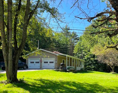 923 Daniels Farm Rd, Saint Johnsbury, VT 05819 - photo 2