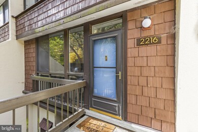 2216 S Quincy St unit 2, Arlington, VA 22204 - photo 4