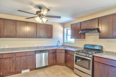 949 Harrison Rd Toms River NJ-large-015-