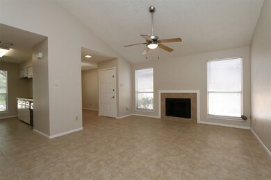 8406 Country View Dr, Houston, TX 77040 - photo 6