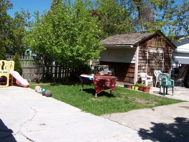 1310 Garden Place, Waukegan, IL 60085 - photo 6