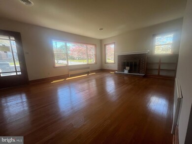 300 Harrison Ave, Waynesboro, PA 17268 - photo 3