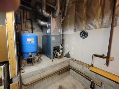 136 Elm St, Ossipee, NH 03864 - photo 7