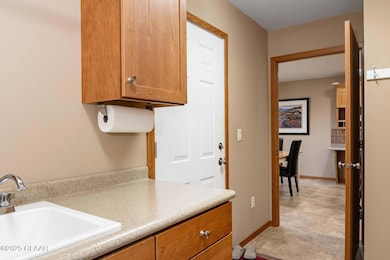 552 7th Ave SE, Mayville, ND 58257 - photo 4