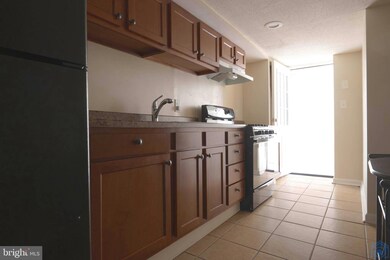 4041 Wilkens Ave unit C, Baltimore, MD 21229 - photo 3