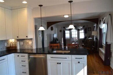 27 Oliver St, Albany, NY 12205 - photo 5