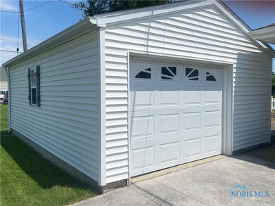 140 Lester Ave, Findlay, OH 45840 - photo 6