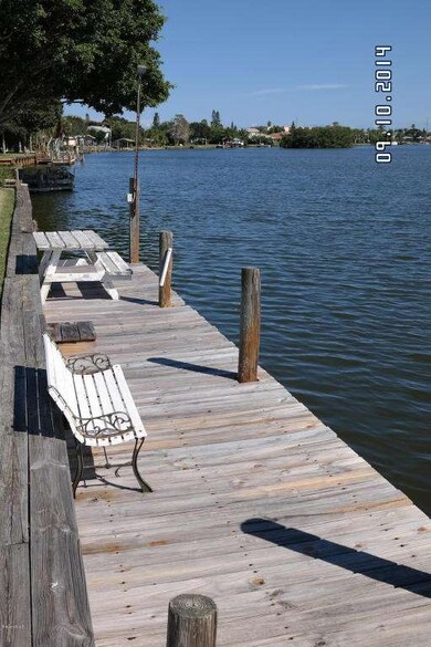SAM_0134 dock