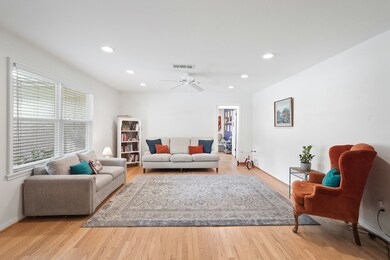 4615 Sanborn Dr, Houston, TX 77092 - photo 2