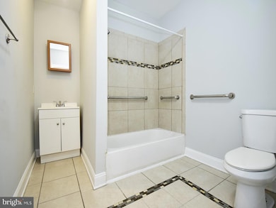 2428 Lakeview Ave, Baltimore, MD 21217 - photo 6