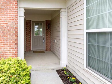 12807 Barons Ct, Fishers, IN 46037 - photo 2