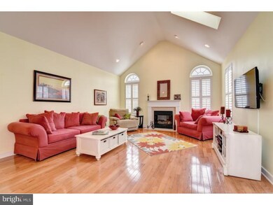 1103 Burgundy Cir, Pennsburg, PA 18073 - photo 5