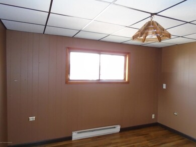 1810 Swetland St, Scranton, PA 18504 - photo 5