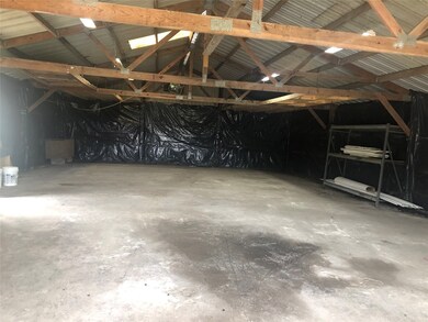 502 County Road 296, Alvin, TX 77511 - photo 4