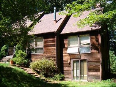 159 Maplewood Cir, Amherst, MA 01002 - photo 4