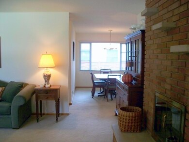 Living Rm to Dining Rm