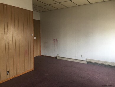 718 2nd Ave, Troy, NY 12182 - photo 2