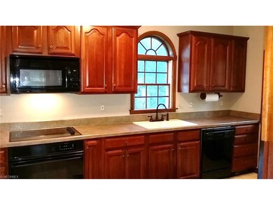 Arched Window & All Appliances Stay!