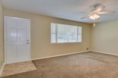 Living room 1