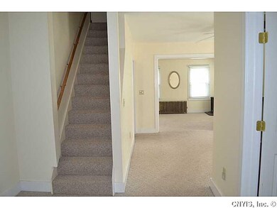 Foyer.