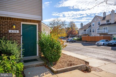 4398 Pembrook Village Dr unit 92, Alexandria, VA 22309 - photo 5