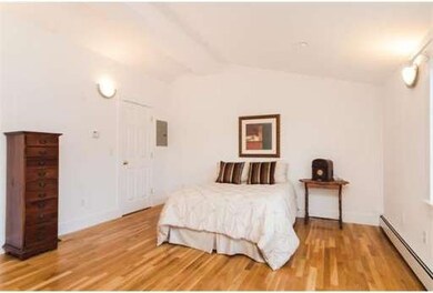 419 Norfolk St unit 2E, Somerville, MA 02143 - photo 5