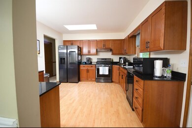 10030 Buchanan Ct, Crown Point, IN 46307 - photo 7