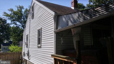 7724 Emerson Rd, Hyattsville, MD 20784 - photo 3