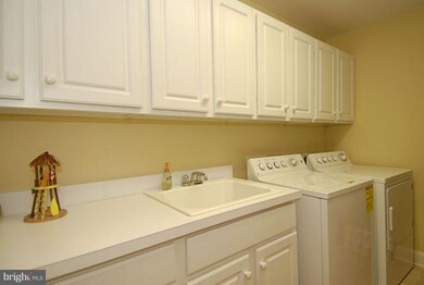 5132 Pleasant Forest Dr, Centreville, VA 20120 - photo 5