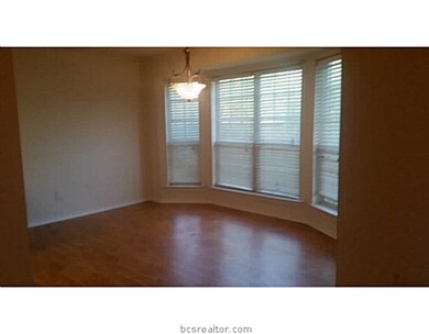Dining Room. Dining Area