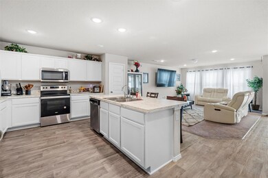 604 Timberwood Dr, Cleburne, TX 76031 - photo 6