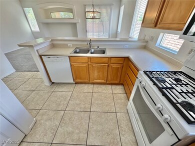 11097 Evvie Ln unit 2, Las Vegas, NV 89135 - photo 6