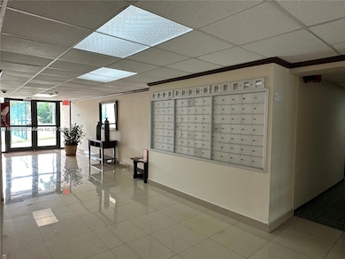 2001 Atlantic Shores Blvd unit 220, Hallandale Beach, FL 33009 - photo 4