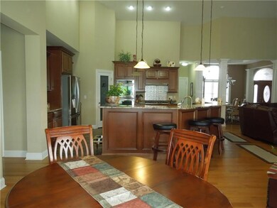 Amazing Kitchen with upgraded appliances and has w