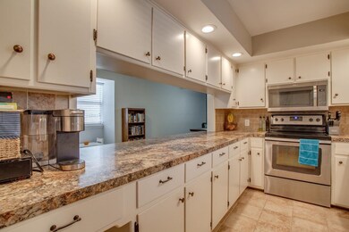 214 N Mckinley St, Enid, OK 73703 - photo 6