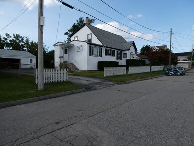 23 Townsend St, Fall River, MA 02724 - photo 4