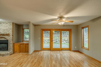 314 Aspen Ave, Bismarck, ND 58503 - photo 3