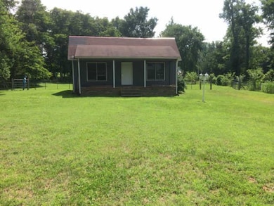 303 Henderson Rd, Shelbyville, TN 37160 - photo 4