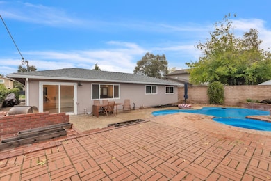 9104 Feather River Way, Sacramento, CA 95826 - photo 2