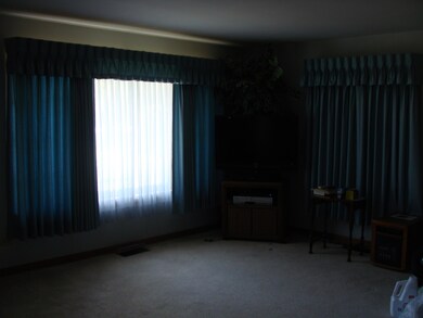 livingroom (2)