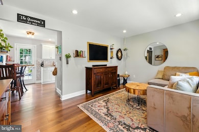 105 Laurel Ave, Sicklerville, NJ 08081 - photo 3