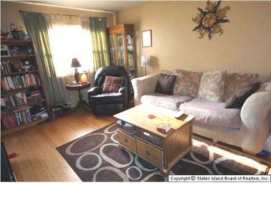 7 Revere Ln unit C, Staten Island, NY 10306 - photo 2