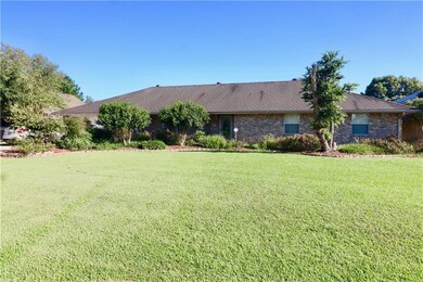 1739 S Stephie Ln, Lake Charles, LA 70605 - photo 2