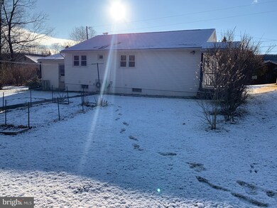 401 W Elm St, Tamaqua, PA 18252 - photo 3