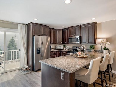 53558 Champlain St, Macomb, MI 48042 - photo 5